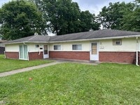 Building Photo - 3025 1/2 Northgate Avenue Unit