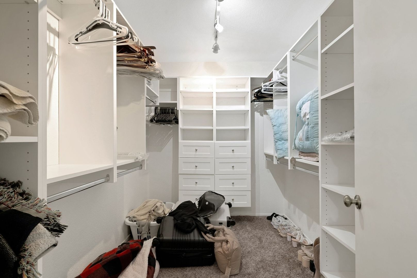 Building Photo - 14500 Las Palmas Dr