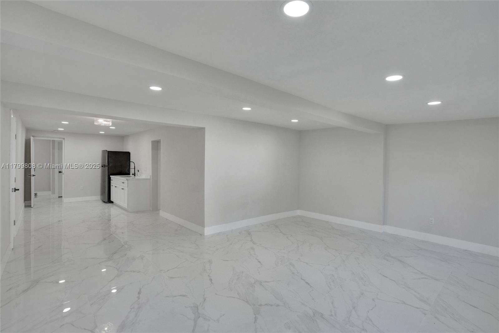 Building Photo - 7943 NW 6th Ave