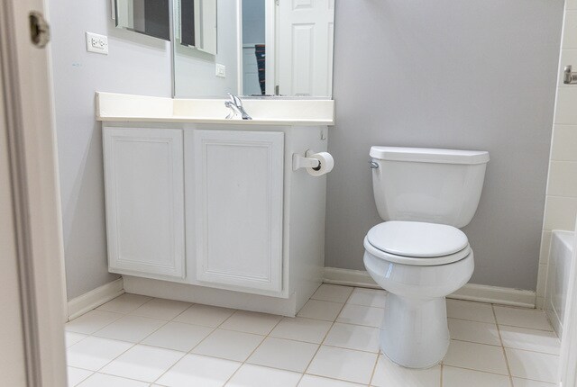 Building Photo - 228 W Fairview Way