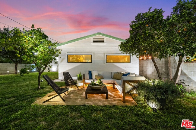 Building Photo - 612 Romulo St