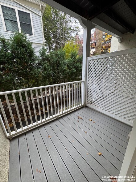 Building Photo - 5 Chauncy St