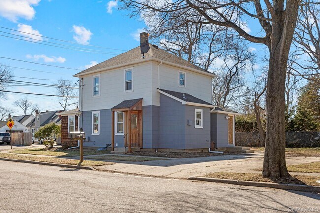 Building Photo - 500 5th Ave