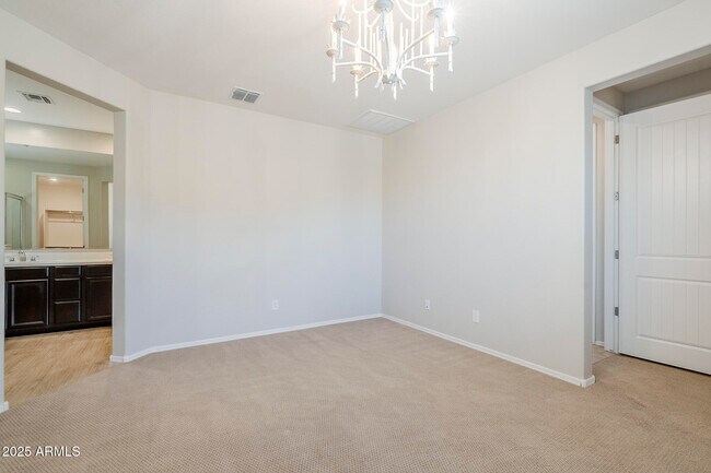 Building Photo - 9910 E Theia Dr