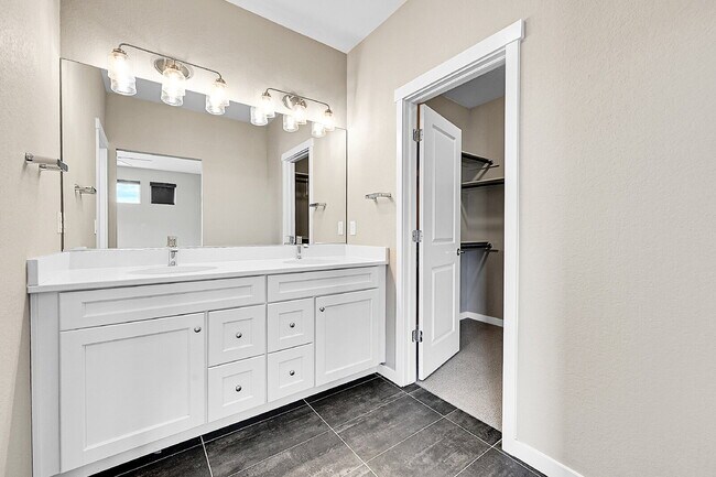 Building Photo - $2,095.95 2 Beds | 2 Bath, Single Family Home in Colorado Springs with Deck / Balcony!