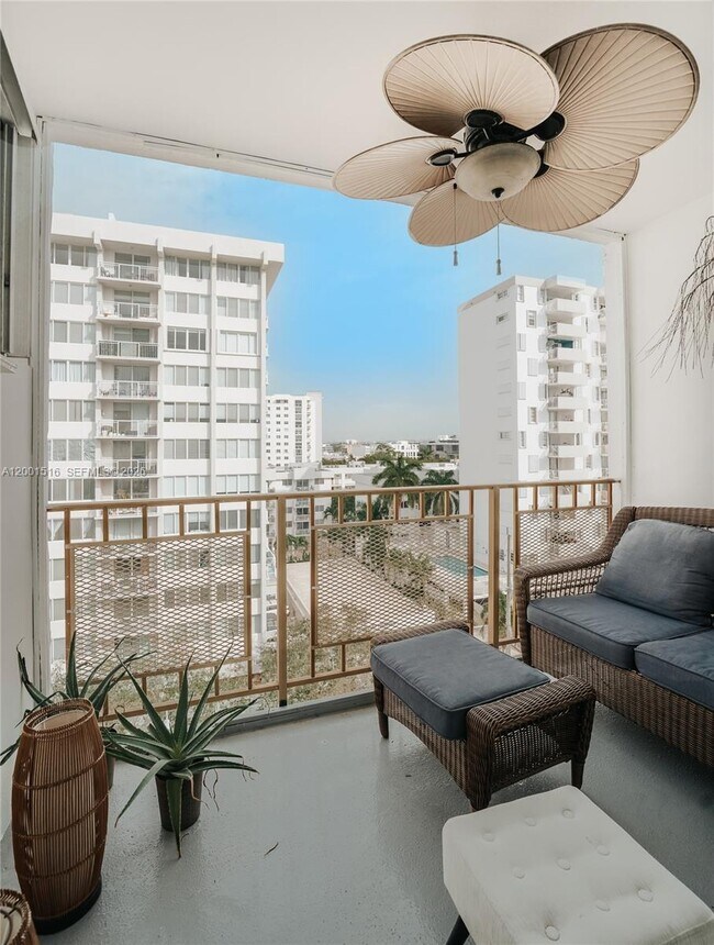 Building Photo - 1340 Lincoln Rd