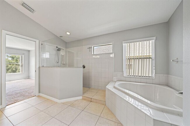 Building Photo - 10909 Observatory Way