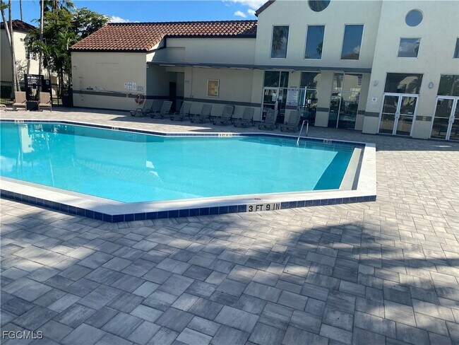 Building Photo - 3421 Winkler Ave