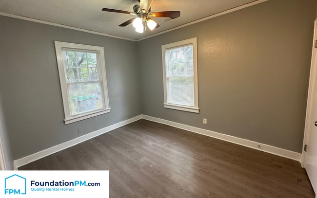 Building Photo - 2570 Malone Ave