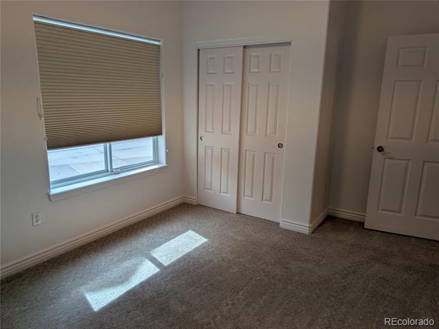 Building Photo - 1591 Roseanna Dr