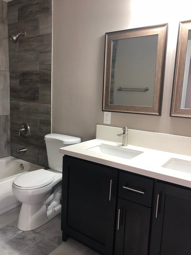 Building Photo - BEAUTIFUL & SPACIOUS 1 BR COTTAGE IN QUIET CUL-DE-SAC IN CLAIREMONT
