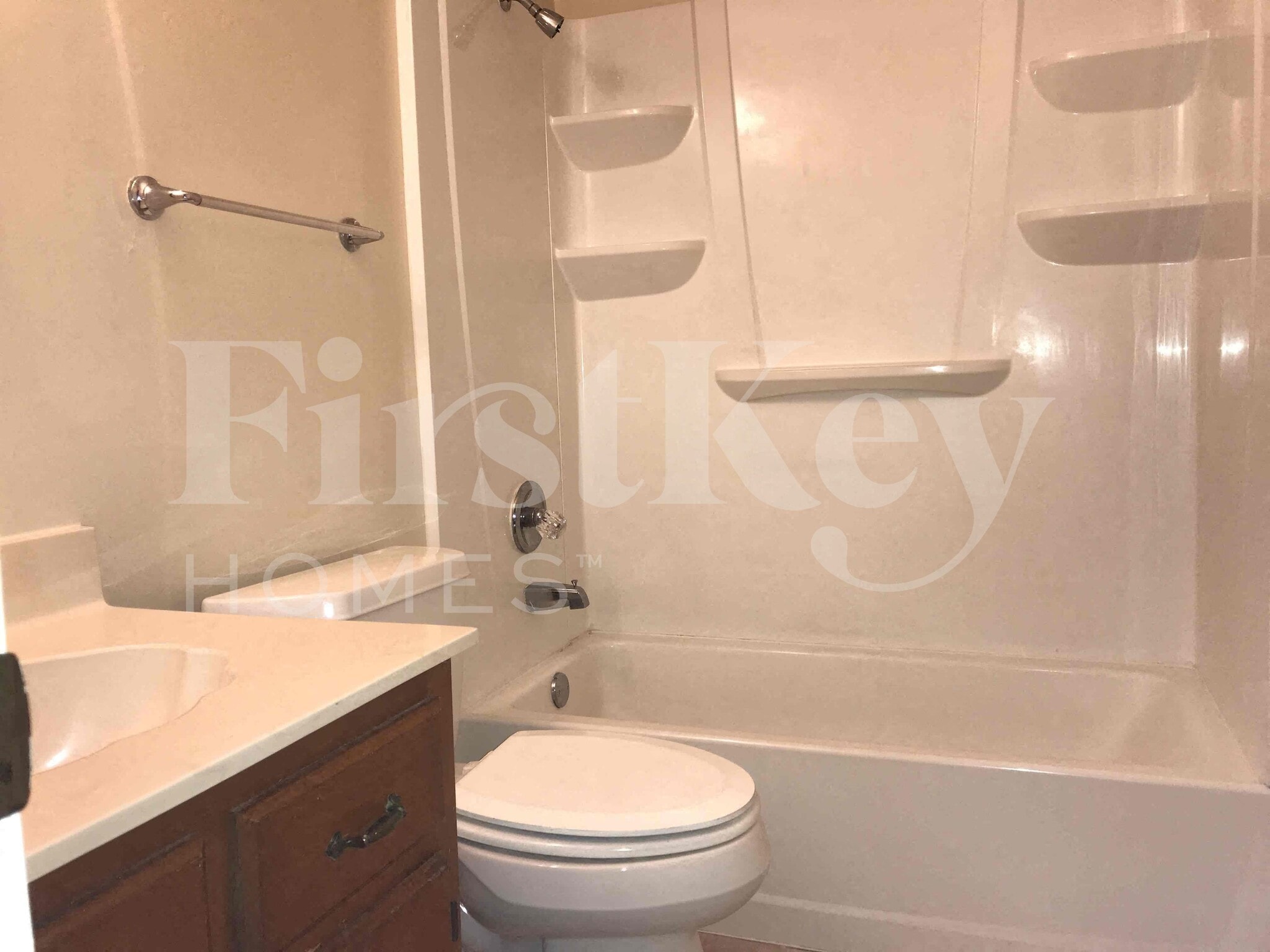 Building Photo - 3926 Oak Branch Cir W