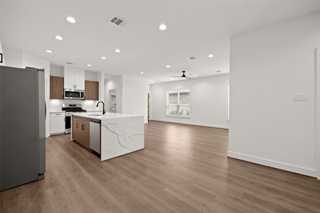 Building Photo - 2635 Aruba Bnd Dr