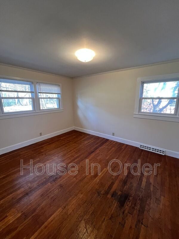 Building Photo - 436 Rowland Rd.