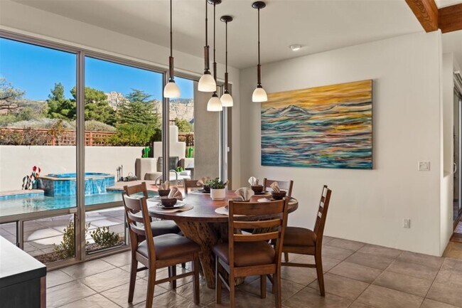 Building Photo - Vacation Rental- 30 Day rental