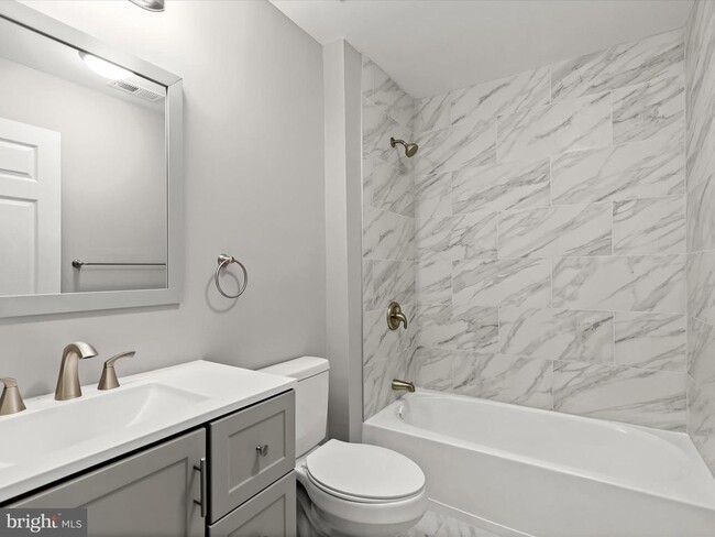 Building Photo - 4244 Maple Path Cir