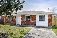 Building Photo - 3417 W Louisiana State Dr