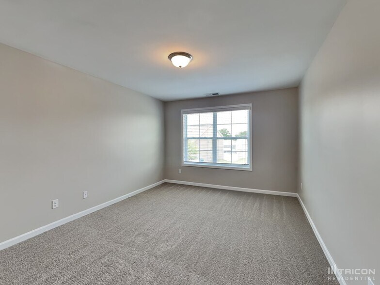 Building Photo - 3913 Norman View Dr