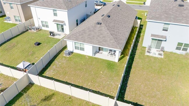 Building Photo - 8695 SW 46th Ave