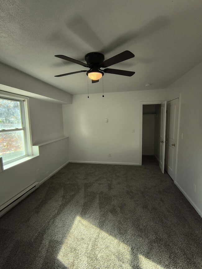 Building Photo - 428 Cross St