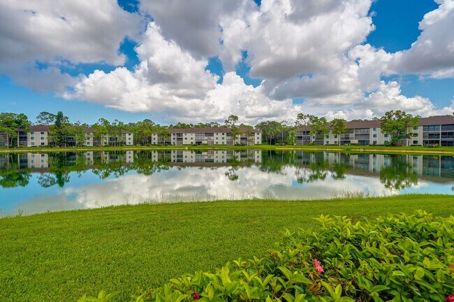 Building Photo - 5708 Deauville Cir