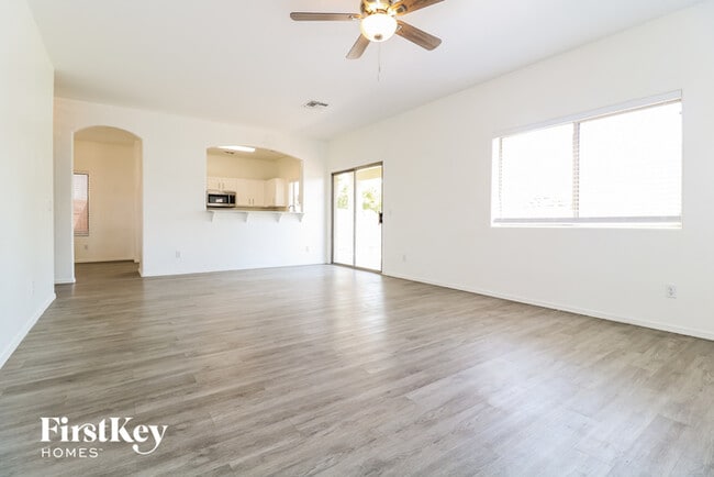 Building Photo - 13131 W Gelding Cir