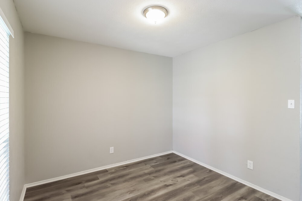 Building Photo - 1702 Clark Trail