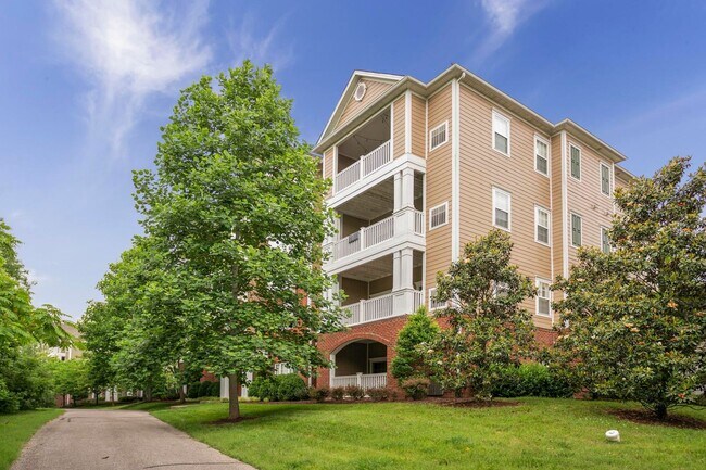 Building Photo - 8441 Callabee Way