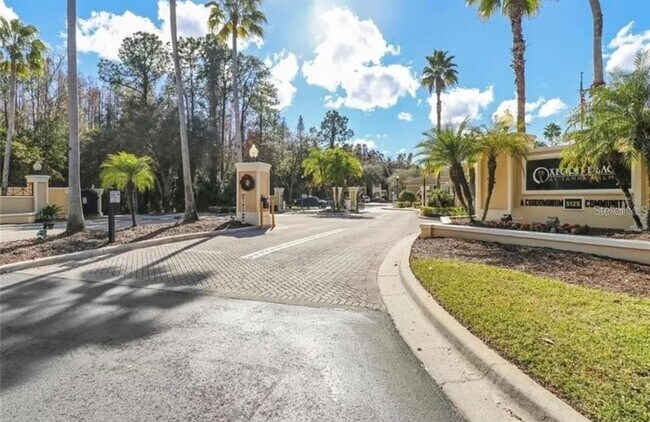 Building Photo - 5125 Palm Springs Blvd