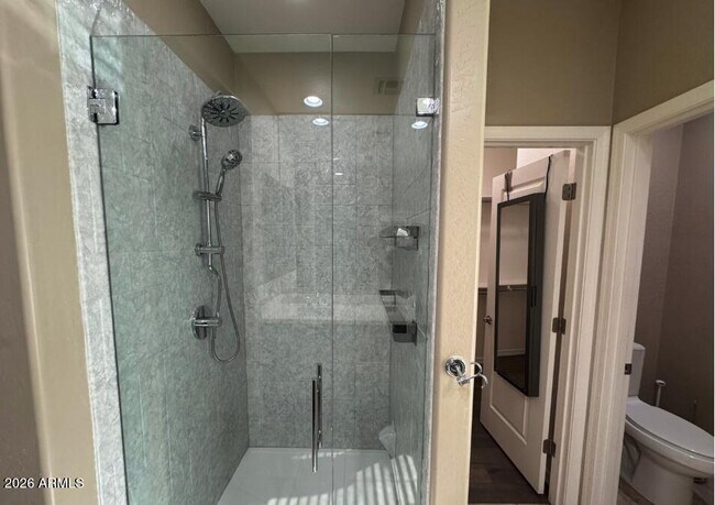 Building Photo - 287 N Jesse St