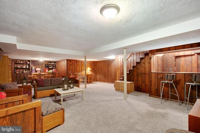 Building Photo - 5113 N Charles St