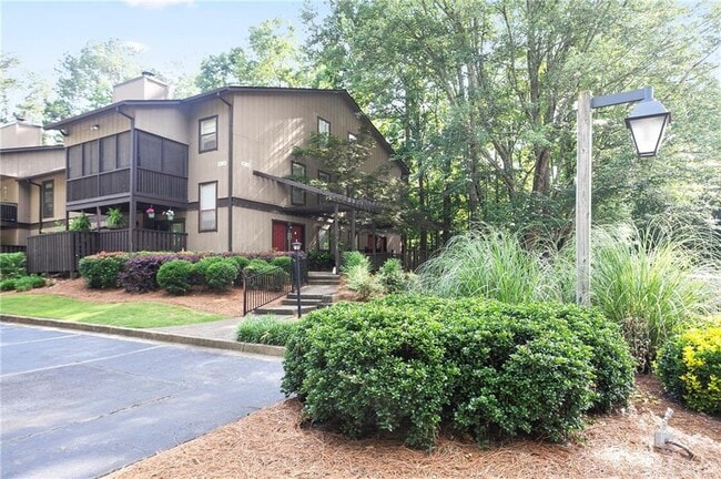 Building Photo - 408 River Run Dr