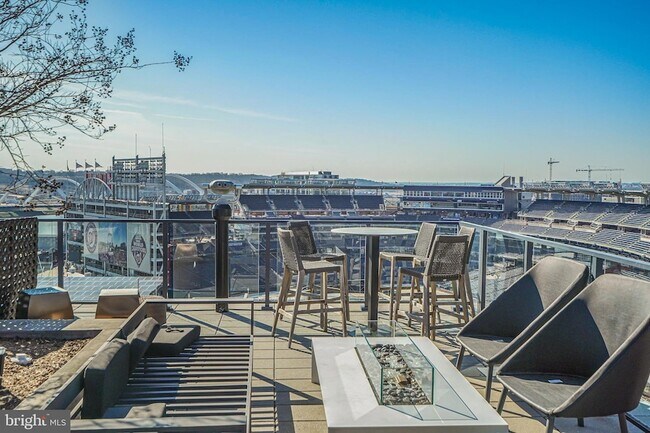 Building Photo - 70 N Street SE Unit 913