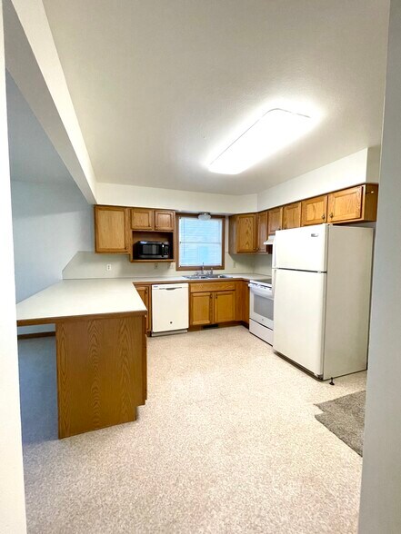 Building Photo - 1509 Manor Ln