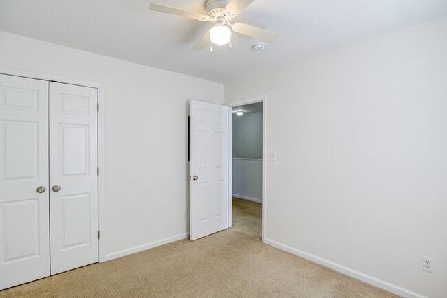 Building Photo - 8321 Glenwood Springs Ct