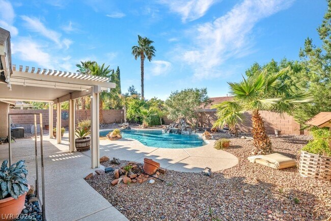 Building Photo - 8216 Rusty Sandstone Ct