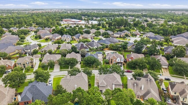 Building Photo - 27730 Geneva Hills Ln