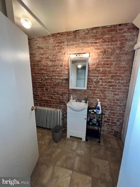 Building Photo - 146 E Nields St