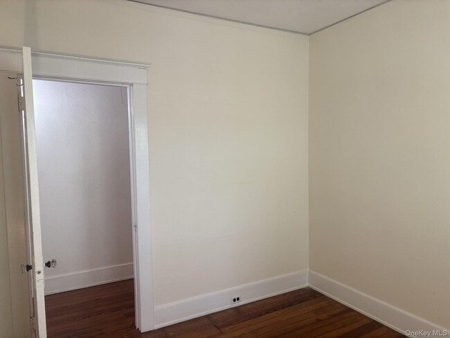 Building Photo - 48 Ferris Pl