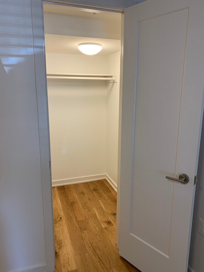 Building Photo - 3600 16th St NW