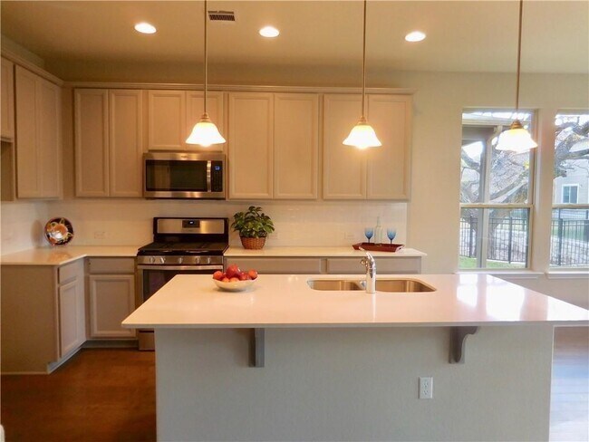 Building Photo - 10614 Turnbull Loop