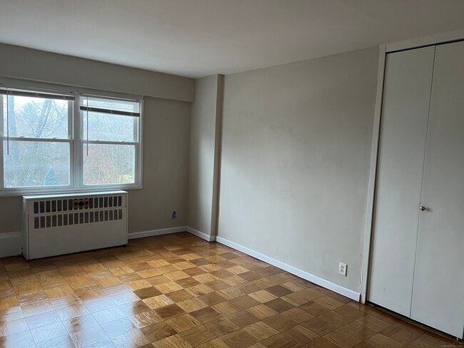 Building Photo - 80 Cartright St