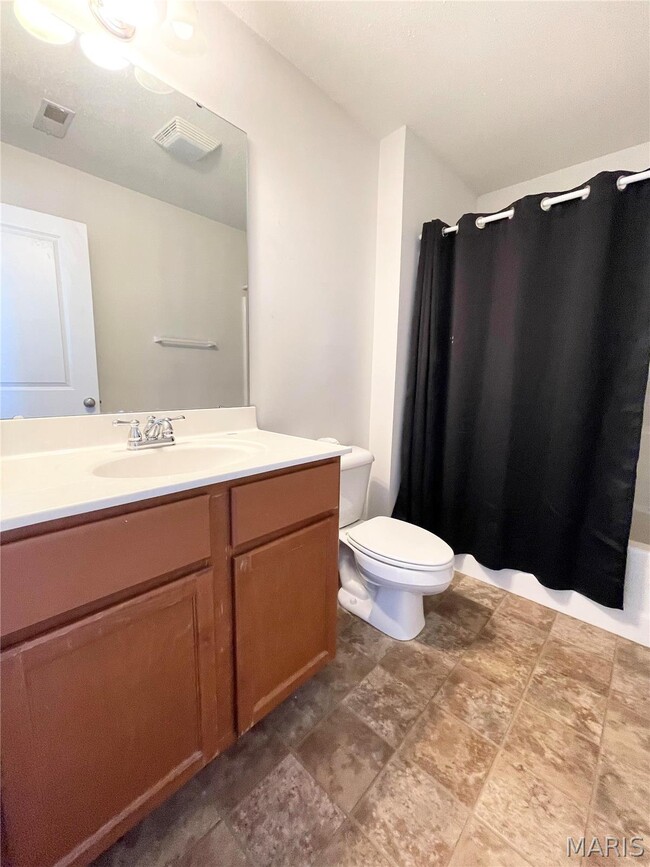 Building Photo - 720 Titan Dr