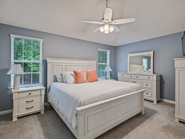 Building Photo - 5015 Mint Hill Ct