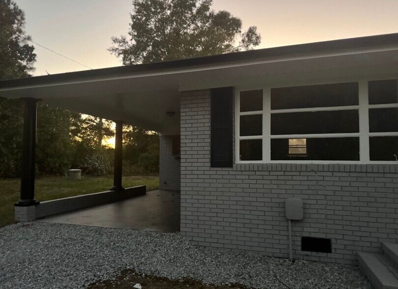 Building Photo - 6381 Elevation Rd