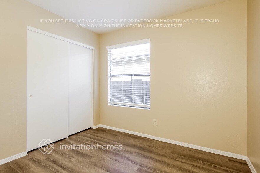 Building Photo - 6628 N 48th Dr