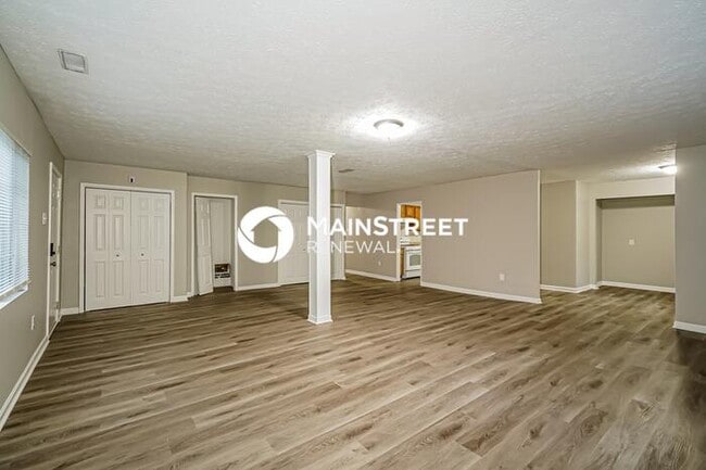 Building Photo - 3 Bedroom Pet-Friendly Home in Indianapoli...