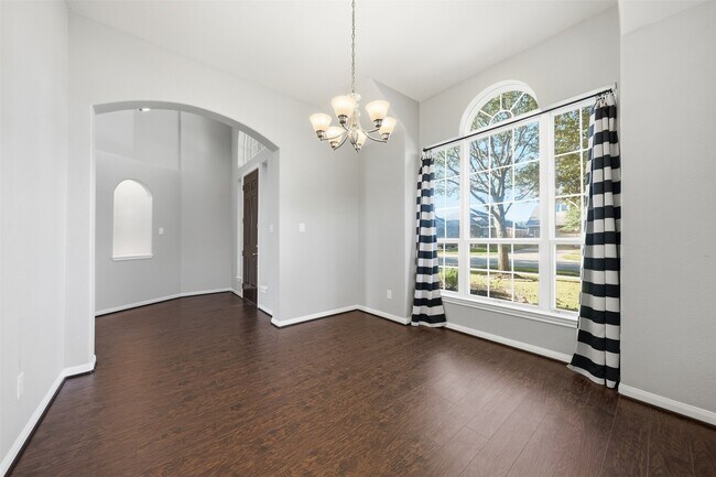 Building Photo - 6011 Watford Bend