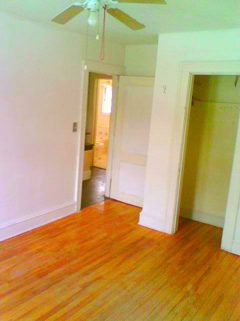 Building Photo - 920 18th Ave SE