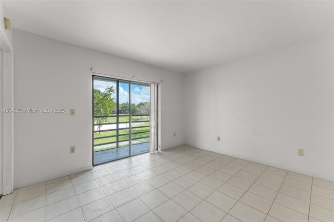 Building Photo - 14859 SW 104th St